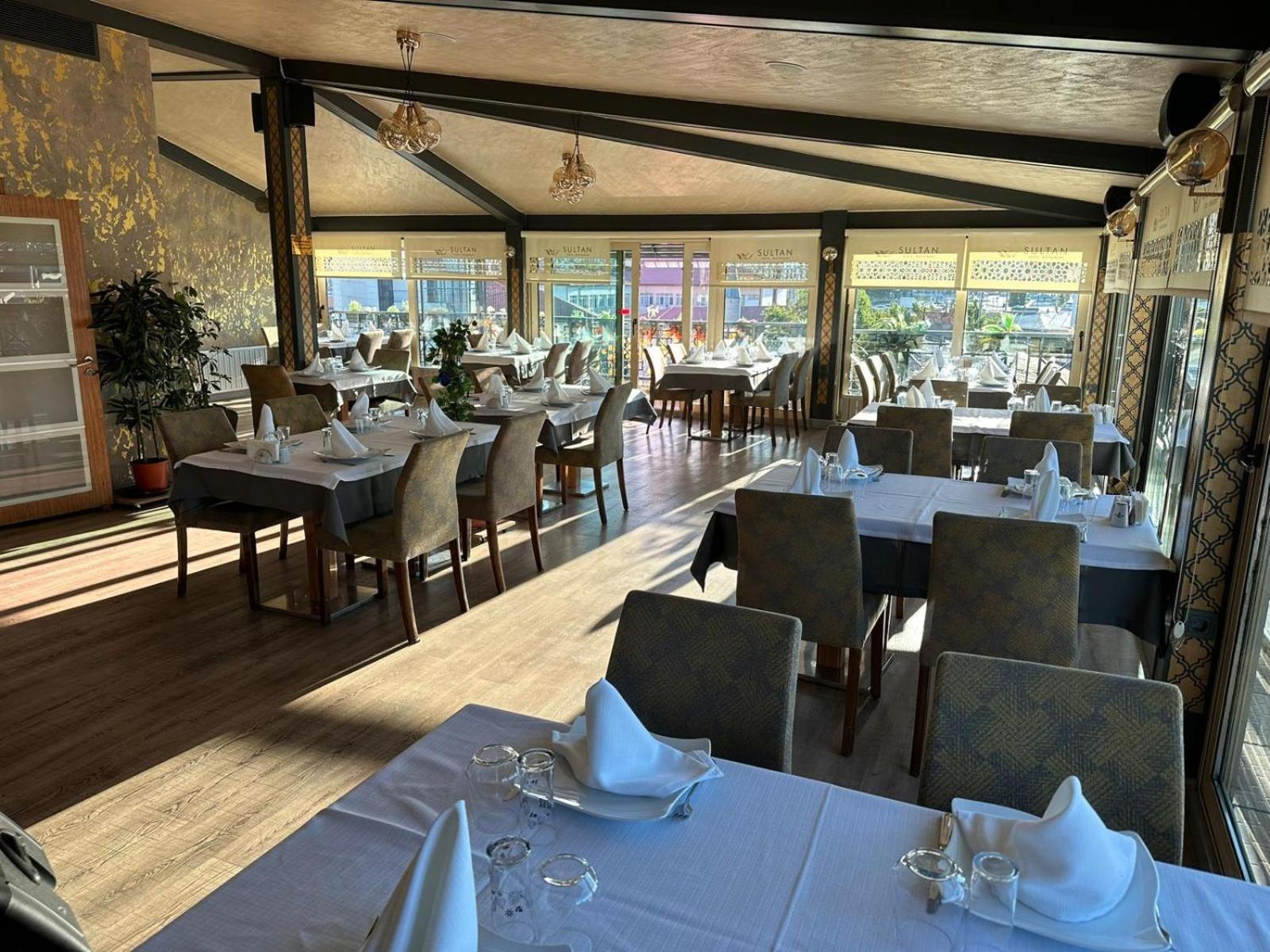 Sultan Hotel-Restaurant-Bistro スィヴァス エクステリア 写真